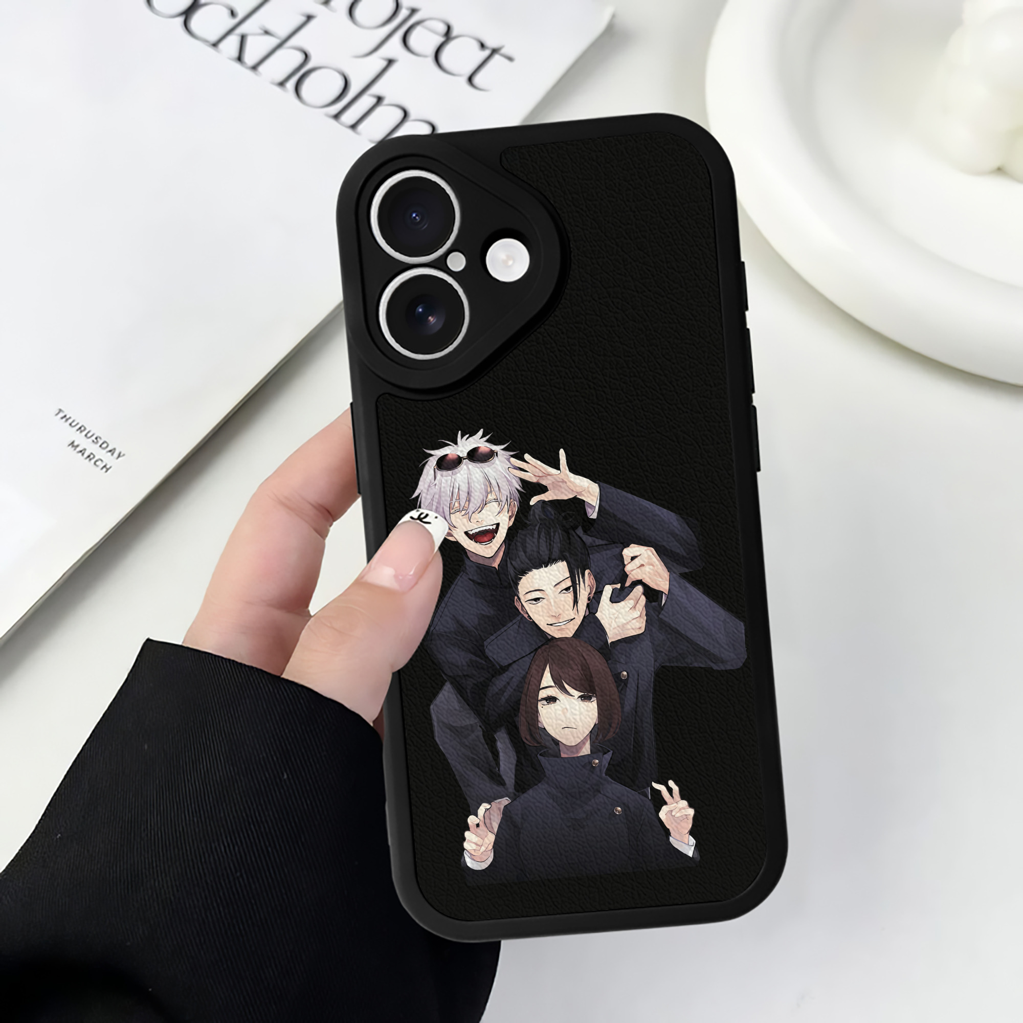 （画像用） 呪術廻戦 Jujutsu Kaisen 【iPhone 16シリーズ対応】シリコンスマホケース（レザー調） 材質：シリコン